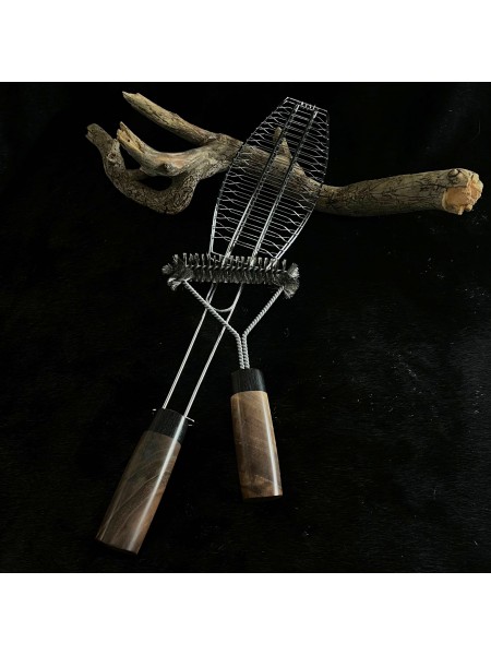 Решітка гриль "Рибка" + щітка (горіх стабілізований)